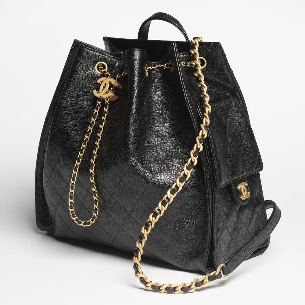 CHANEL 25 Large Backpack Black Quilted Calfskin Leather Gold hardware New